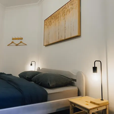 Lighthouse Hostel & Rooms Riga Exterior photo